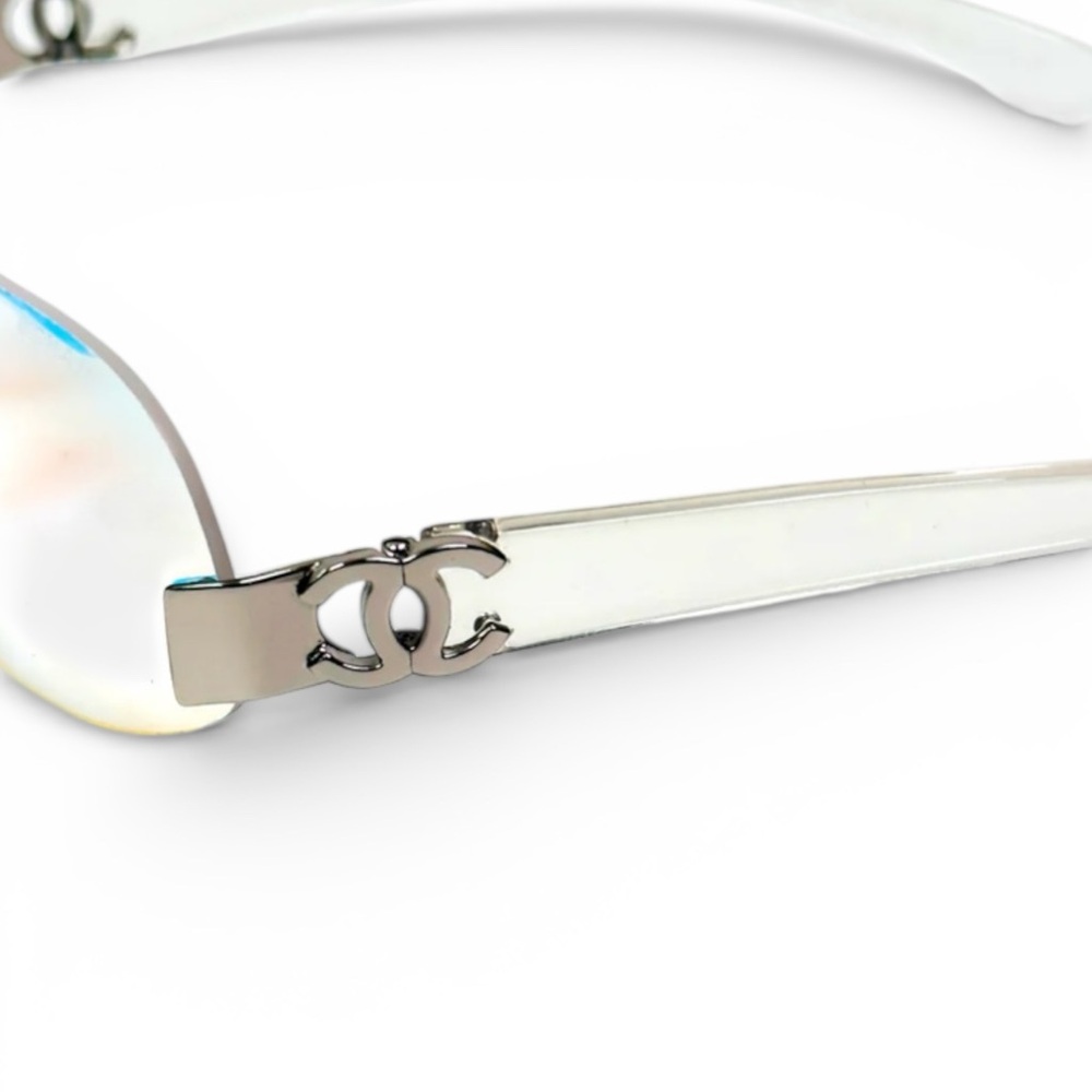 CHANEL Rare Iridescent Blue Vintage CC Logo Sunglasses - Picture 6 of 14